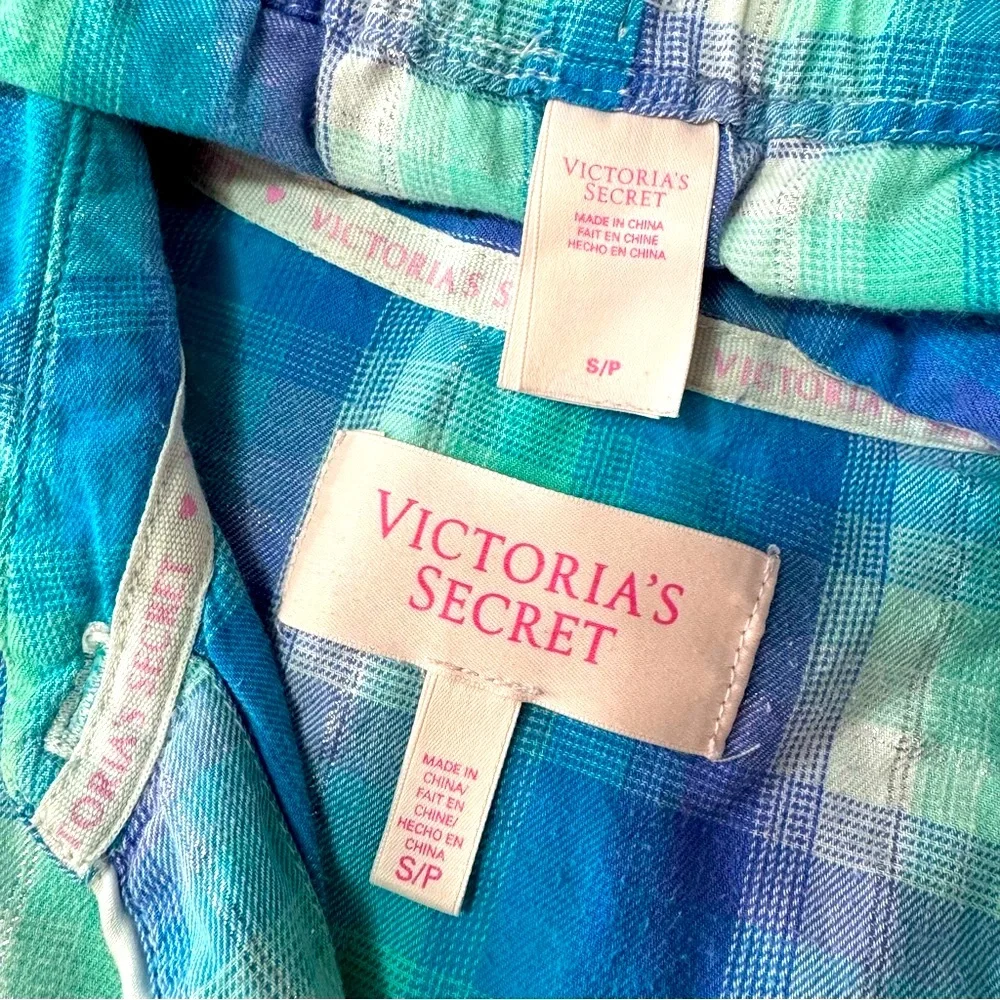 Victoria's Secret Blue and Green Plaid Classic 2 Piece Pajama Set Size Small - Picture 2 of 6